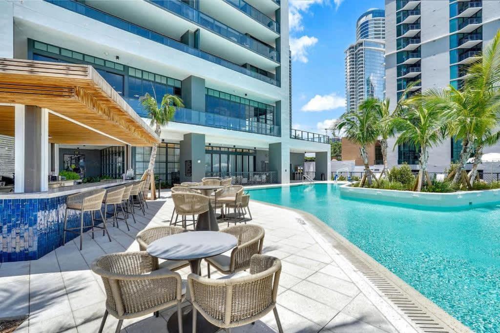 Oasis With Gym & Pool Apartment Miami